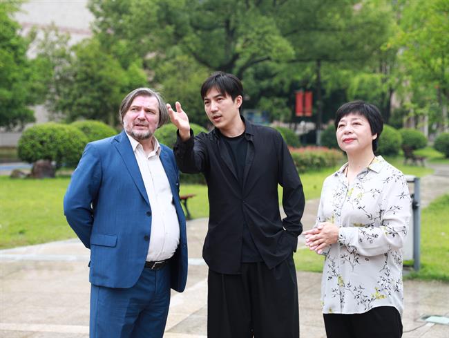 8130893A8C1DAA8DB7DA819B51F5468A.jpg 8130893A8C1DAA8DB7DA819B51F5468A.jpg